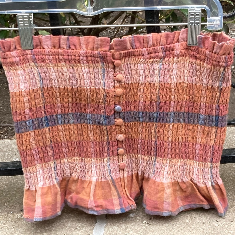 American Eagle Smocked  Tube Top small🥰👩‍🦱🌴